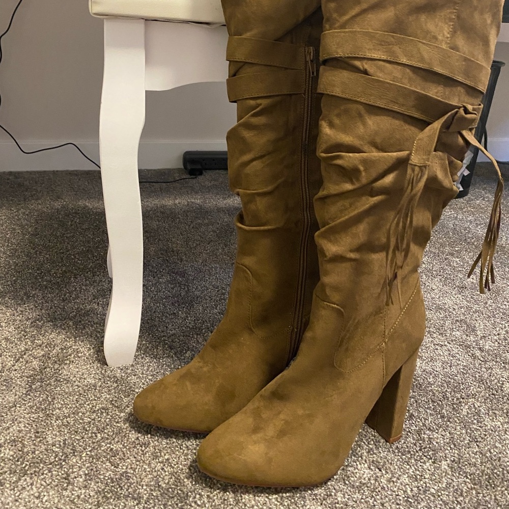 Size 10 Light Brown Knee High Boots